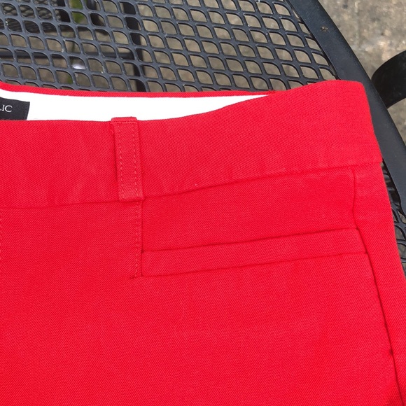 Banana Republic Sloan pants.  Red. Size 6. - Picture 4 of 4
